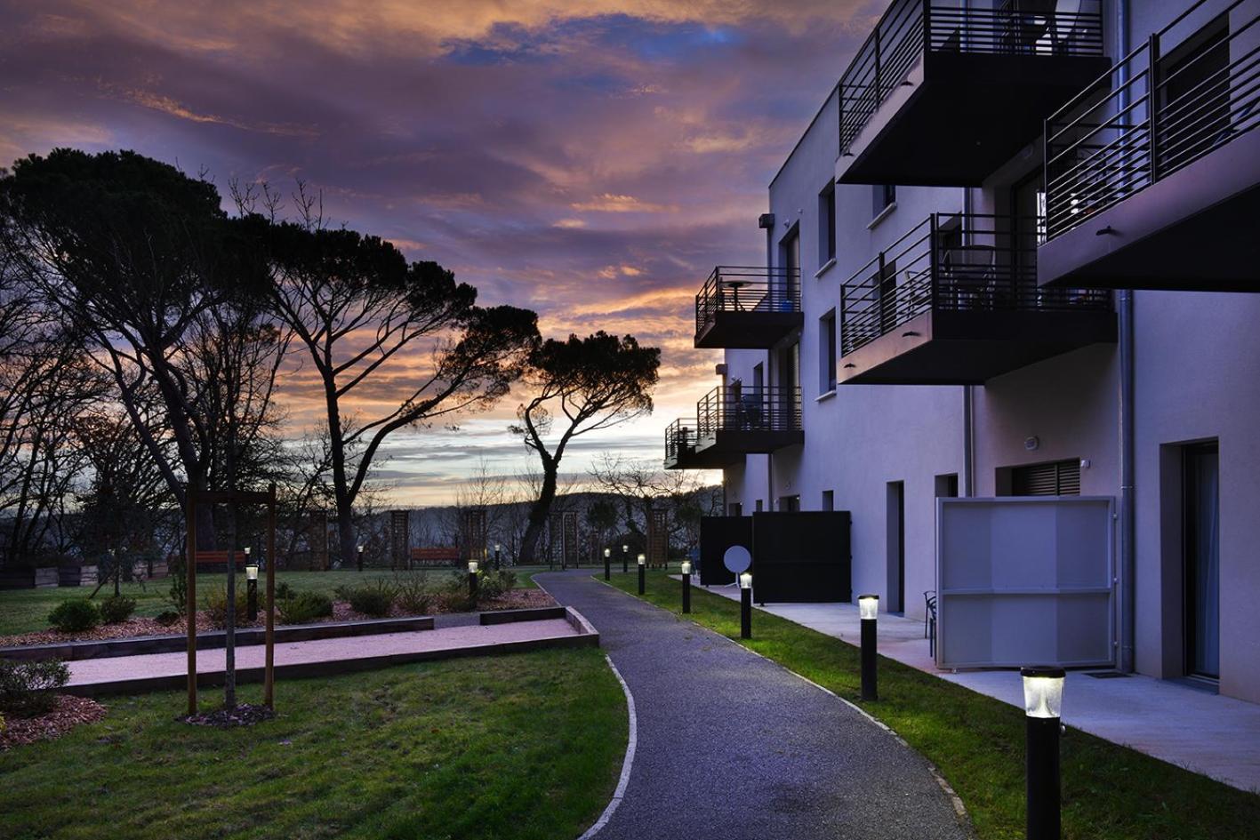 Domitys L'Amarante Aparthotel Καόρ Εξωτερικό φωτογραφία