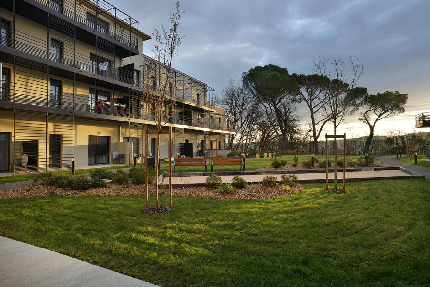 Domitys L'Amarante Aparthotel Καόρ Εξωτερικό φωτογραφία