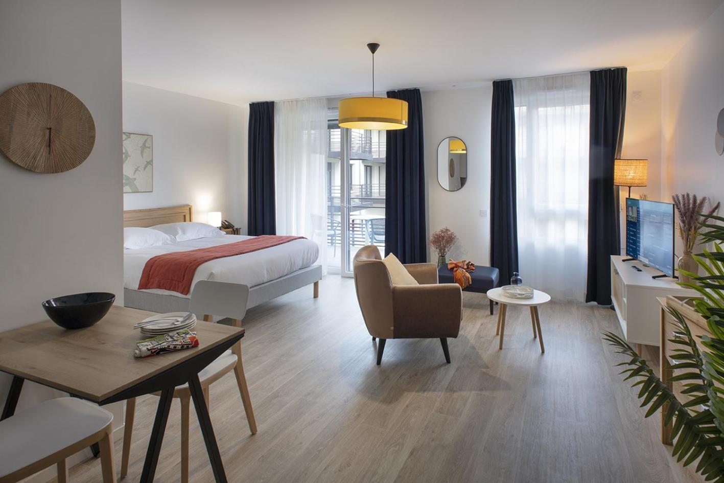 Domitys L'Amarante Aparthotel Καόρ Εξωτερικό φωτογραφία
